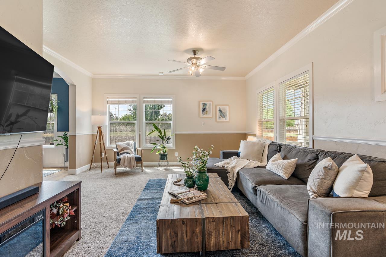 7219 W Tobi Court Property Photo 6