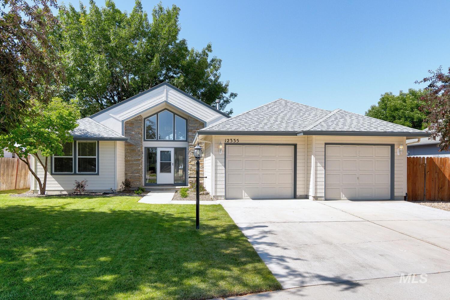 12335 W Red Spruce Property Photo 1