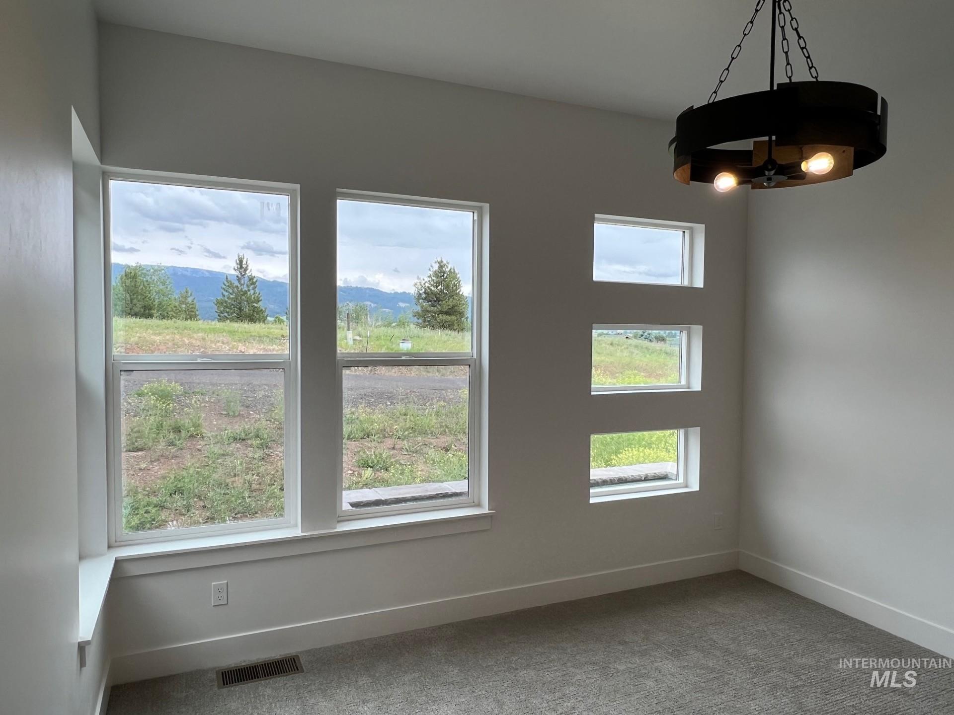 3839 Village Loop Property Photo 26