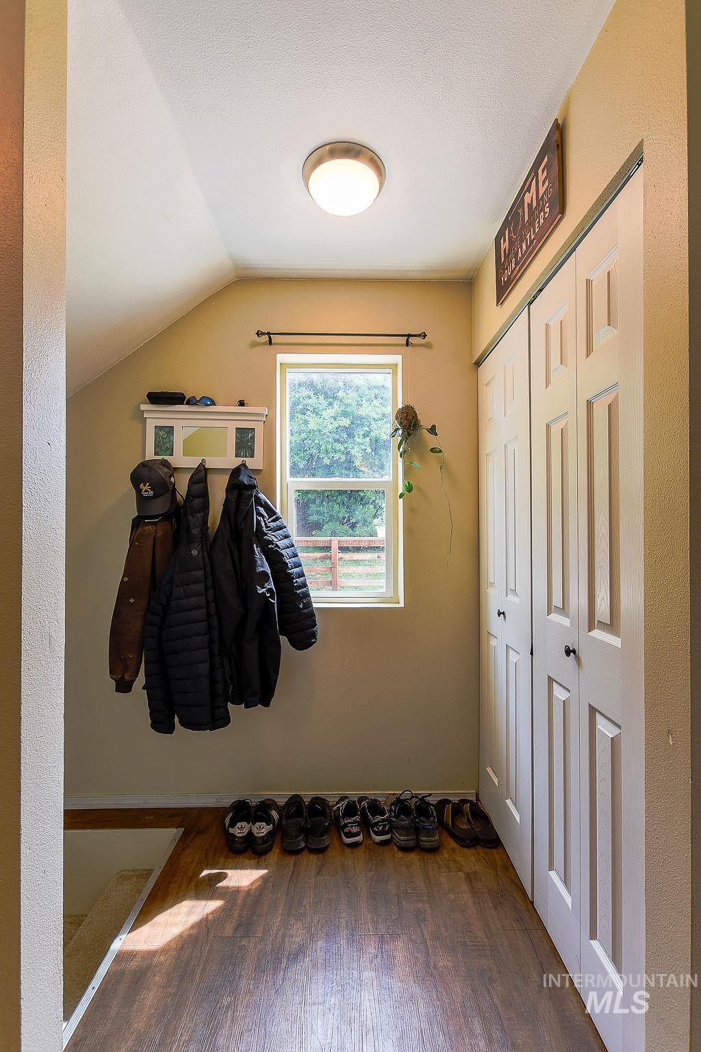 933 Public Avenue Property Photo 5