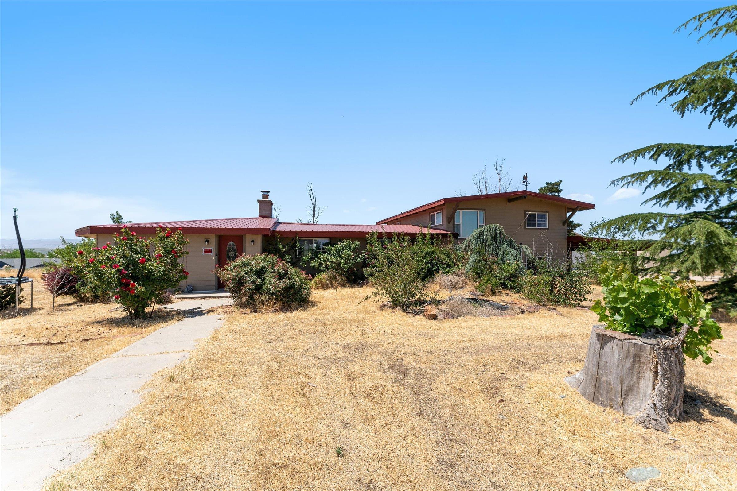 7121 Beautiful View Circle Property Photo 1