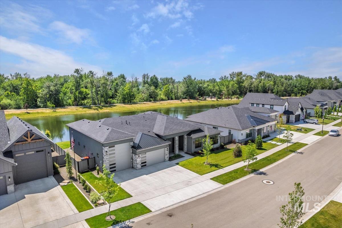 124 S Eagles Roost Way Property Photo 1