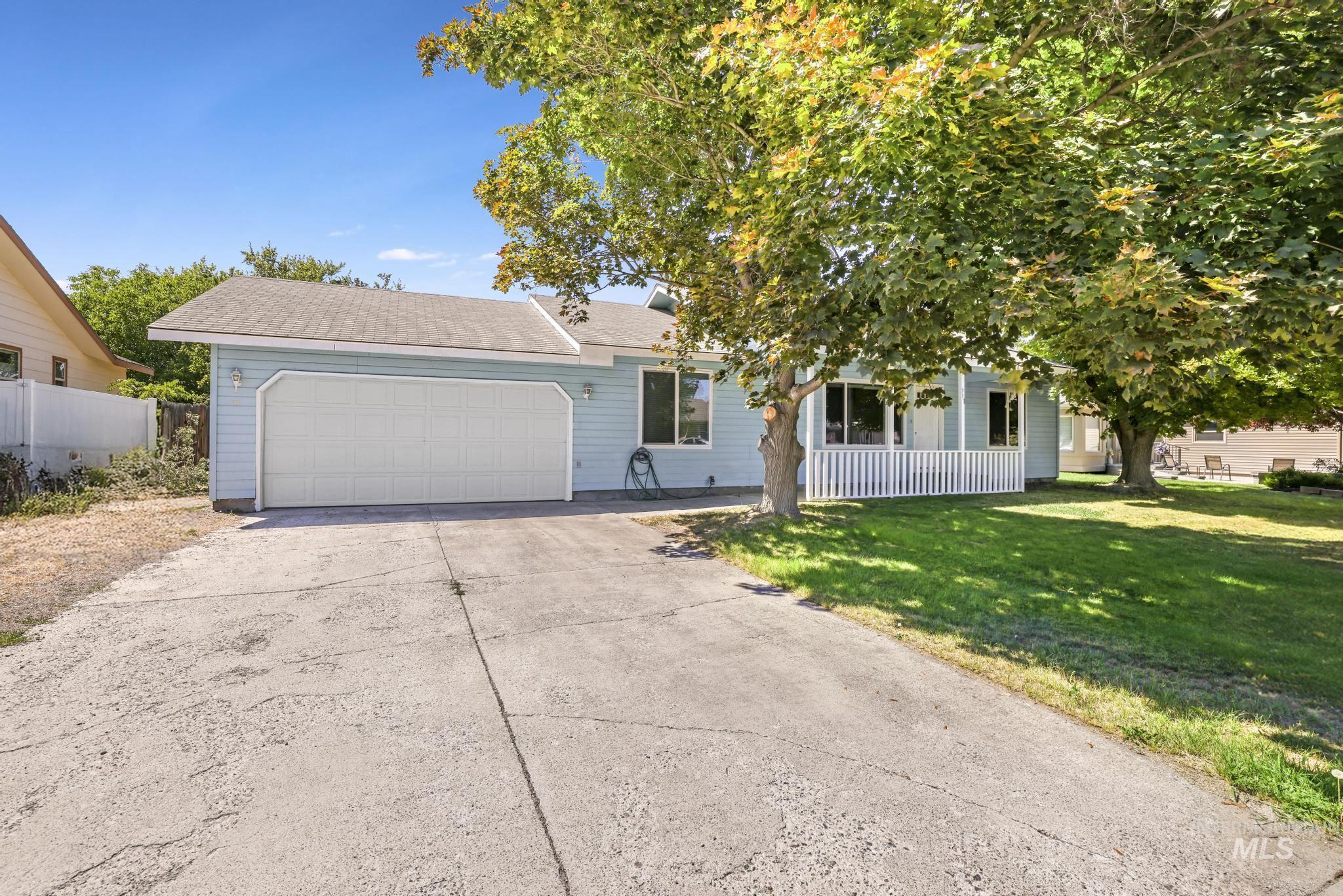 711 Cypress Property Photo 4