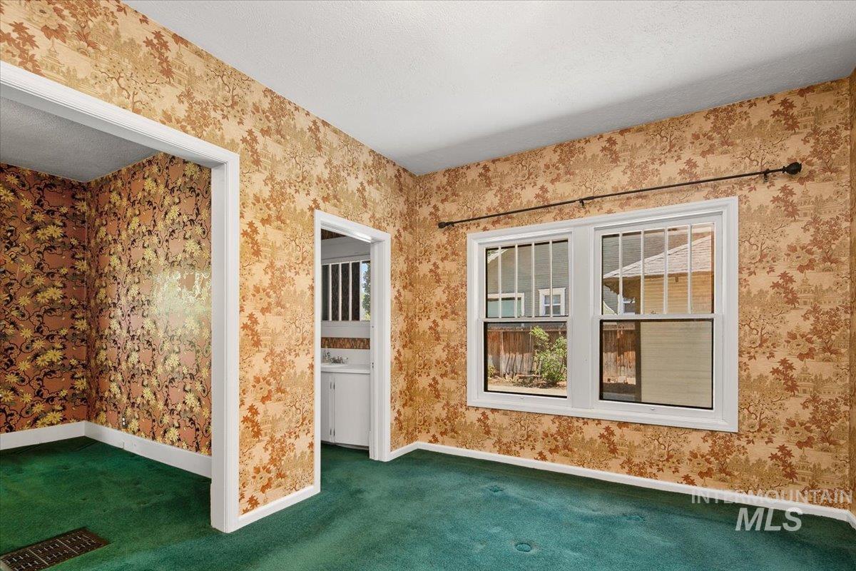 616 N 20th. Property Photo 12
