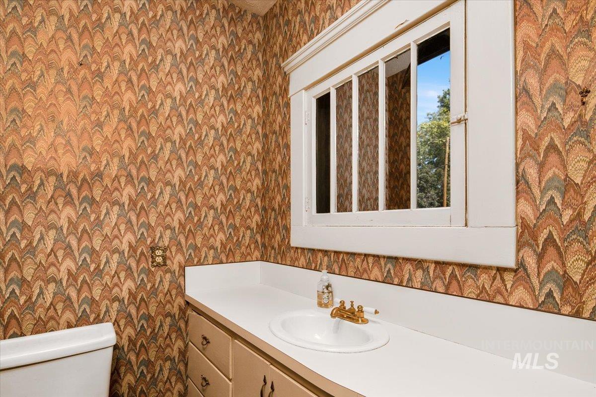 616 N 20th. Property Photo 13