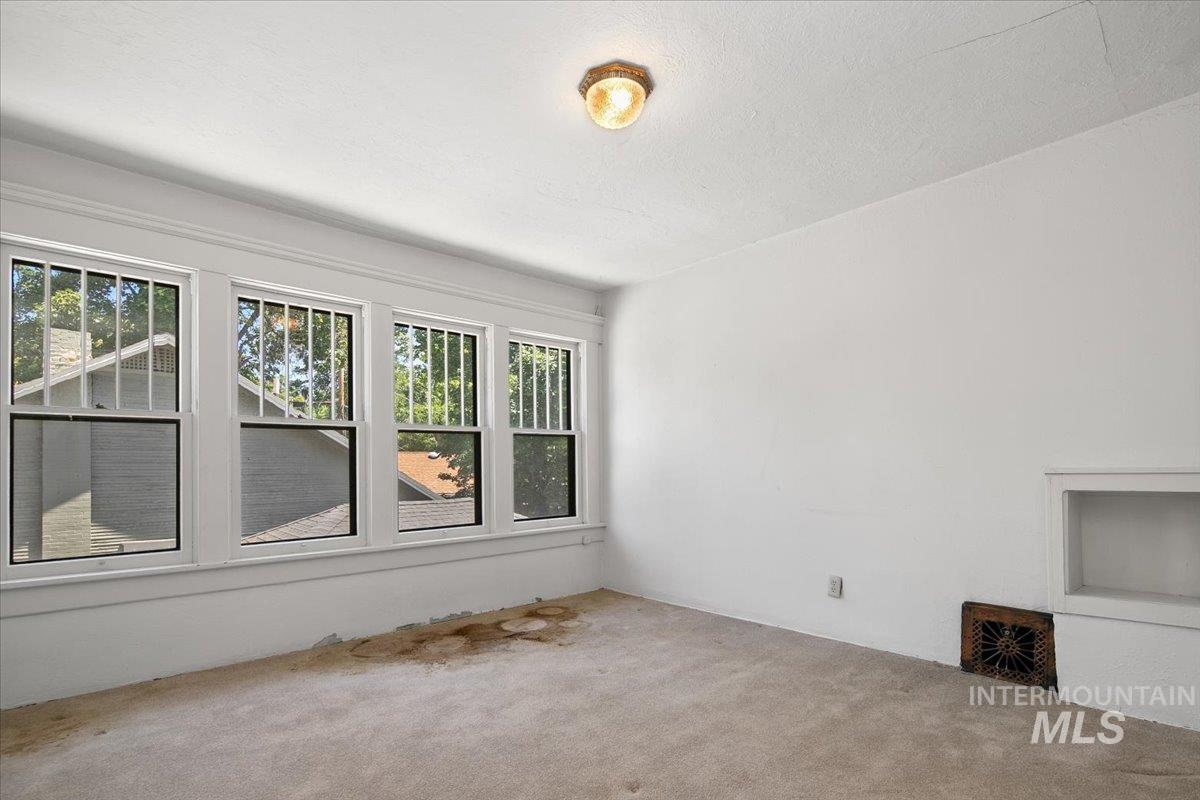 616 N 20th. Property Photo 23