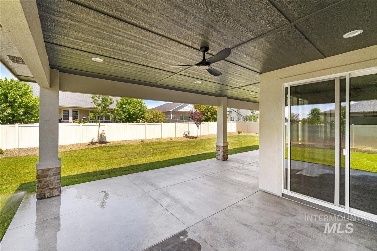 7402 E Newcastle Dr Property Photo 41
