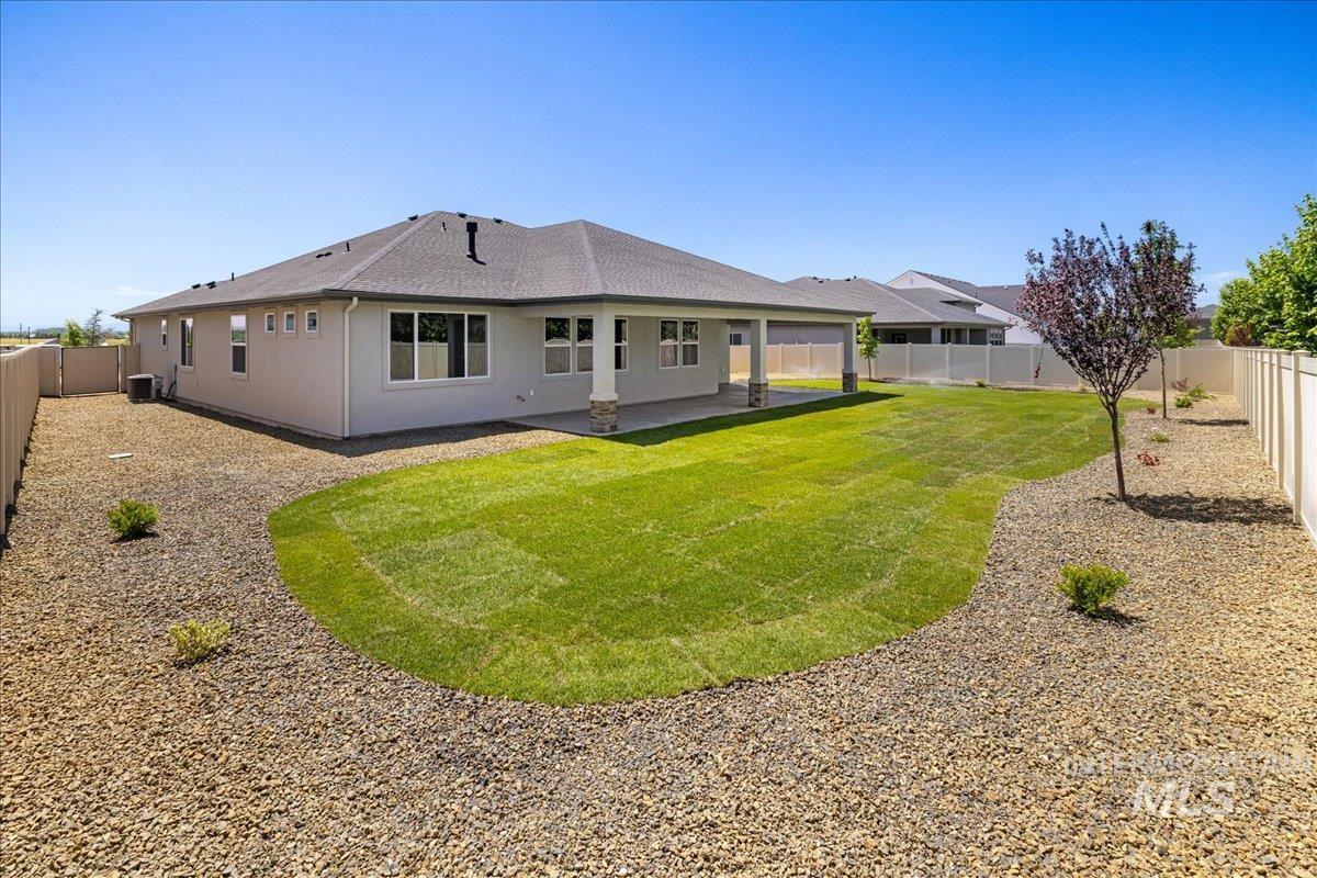 7402 E Newcastle Dr Property Photo 43