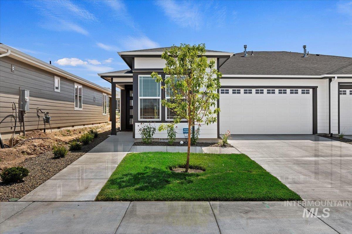 12136 S Glory Ln Property Photo 1