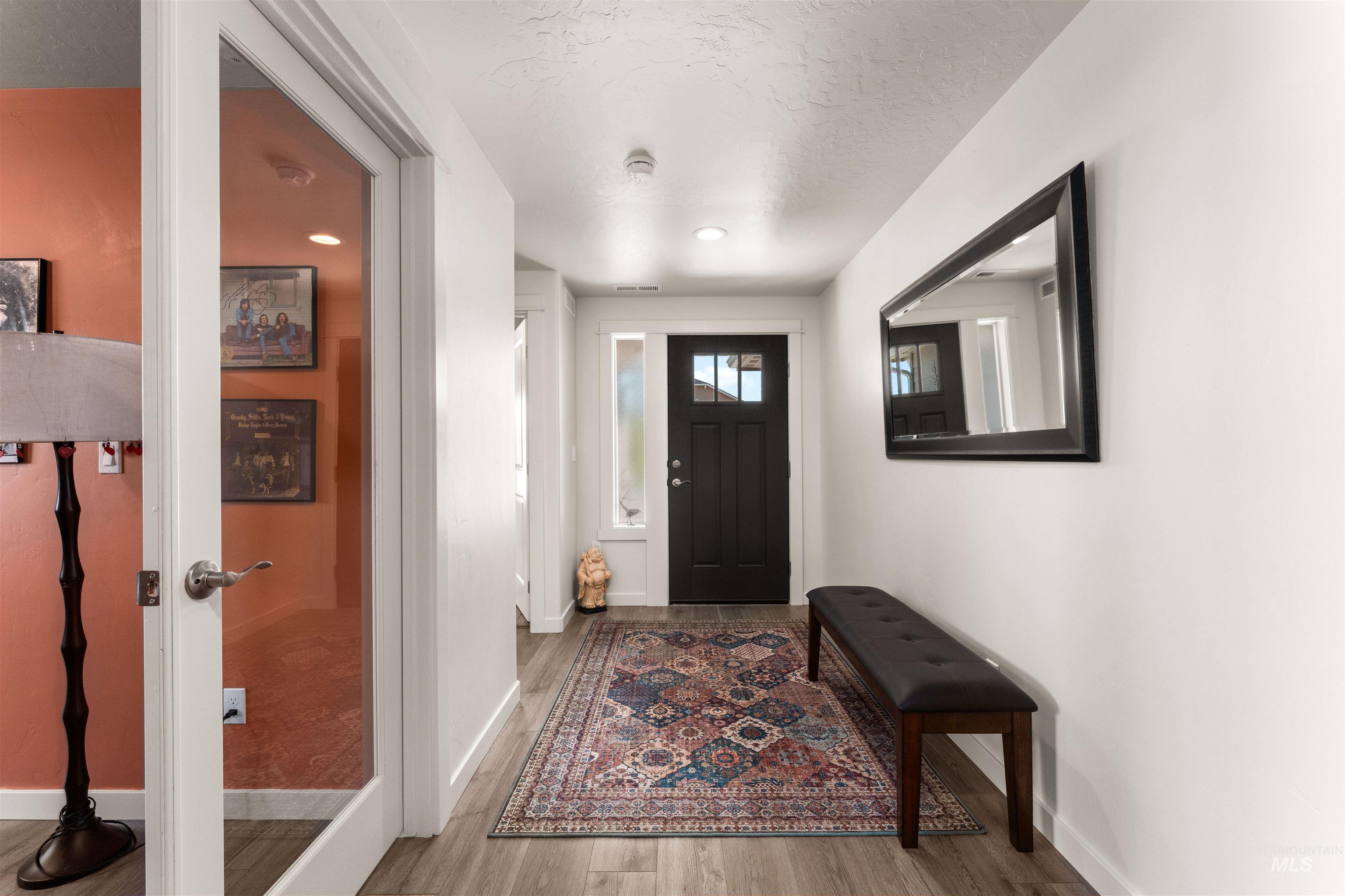 10220 W Salmonberry St Property Photo 1