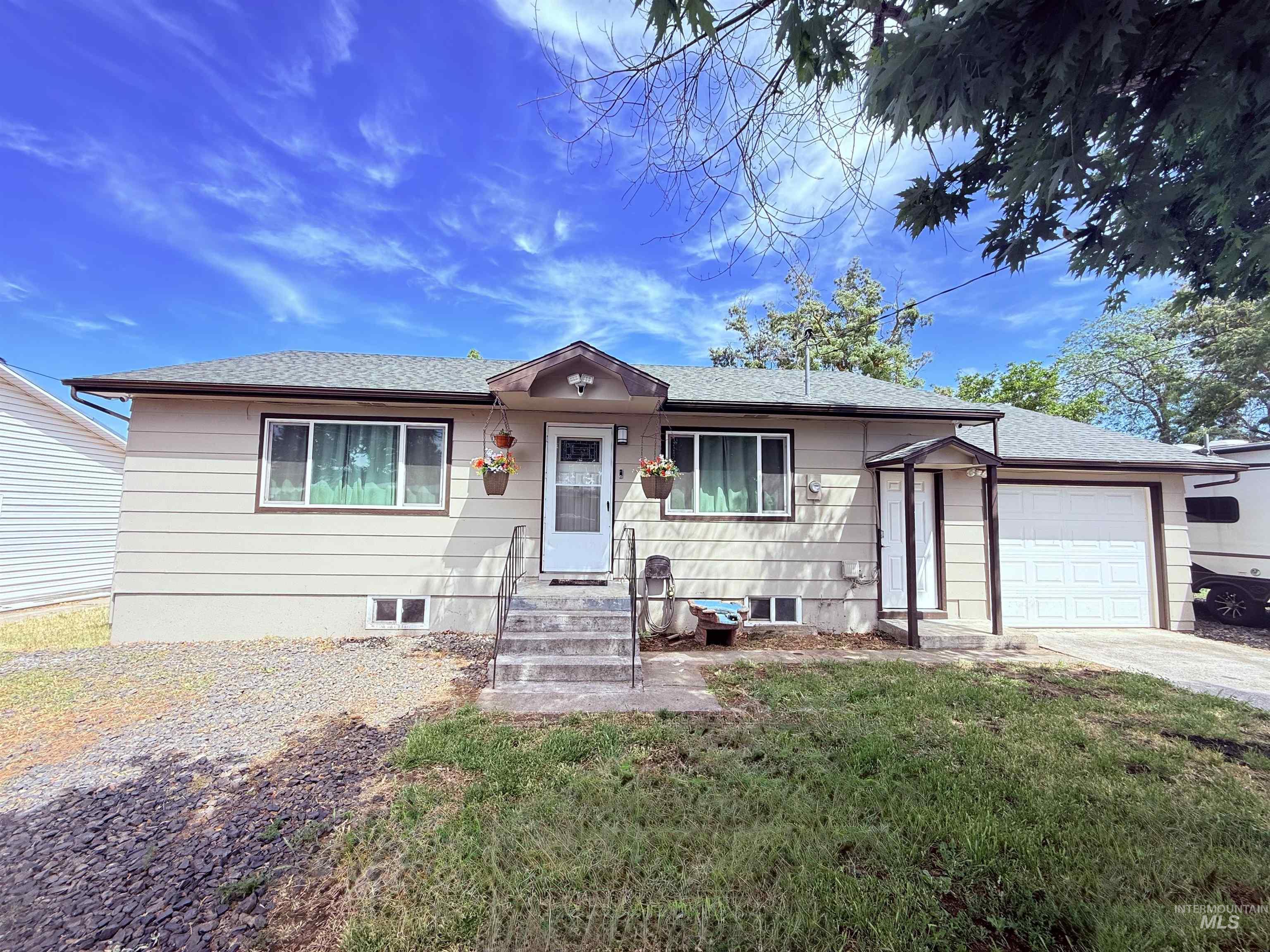 829 14th Street Property Photo 1