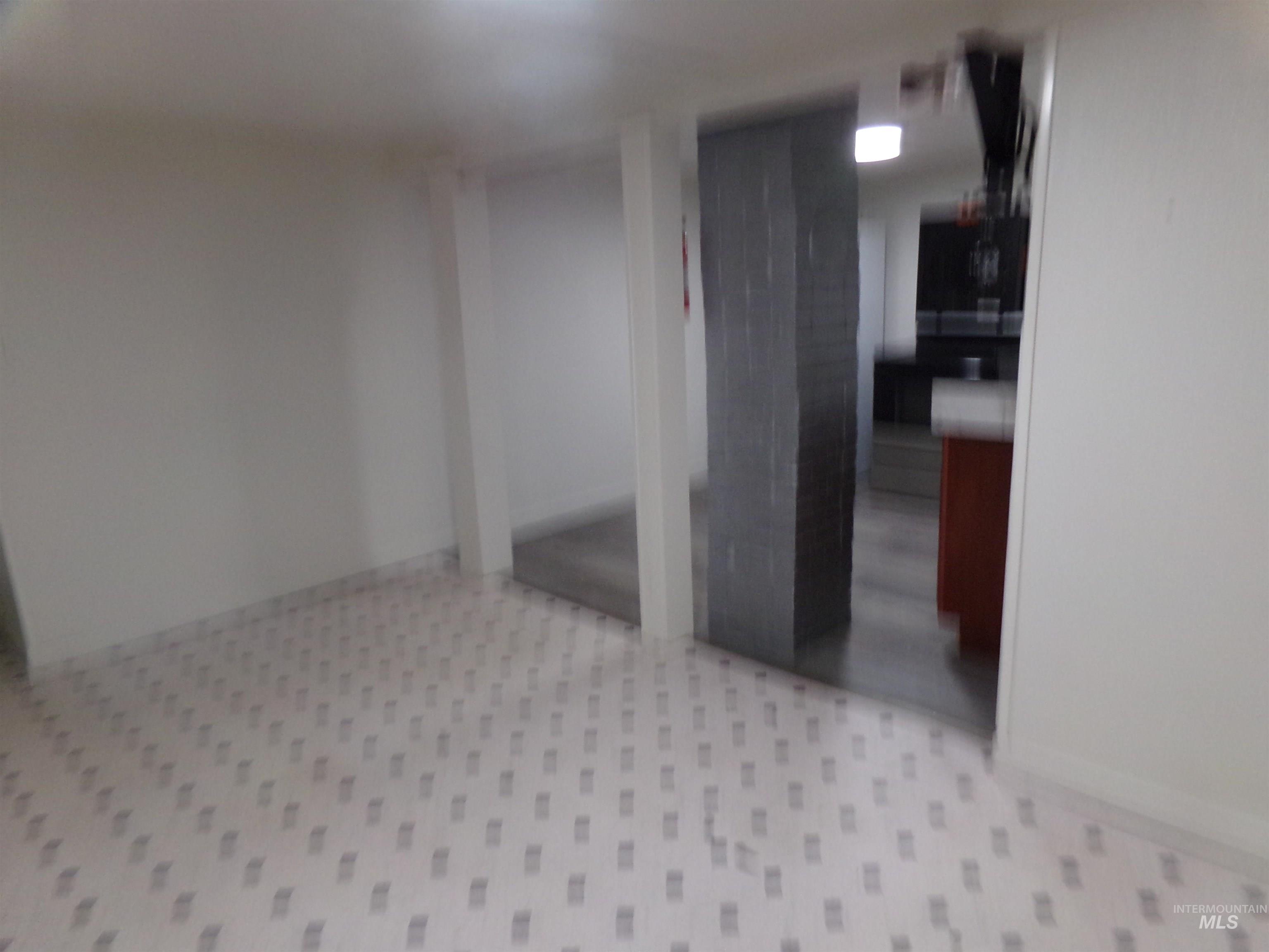 320 Miller St Property Photo 25
