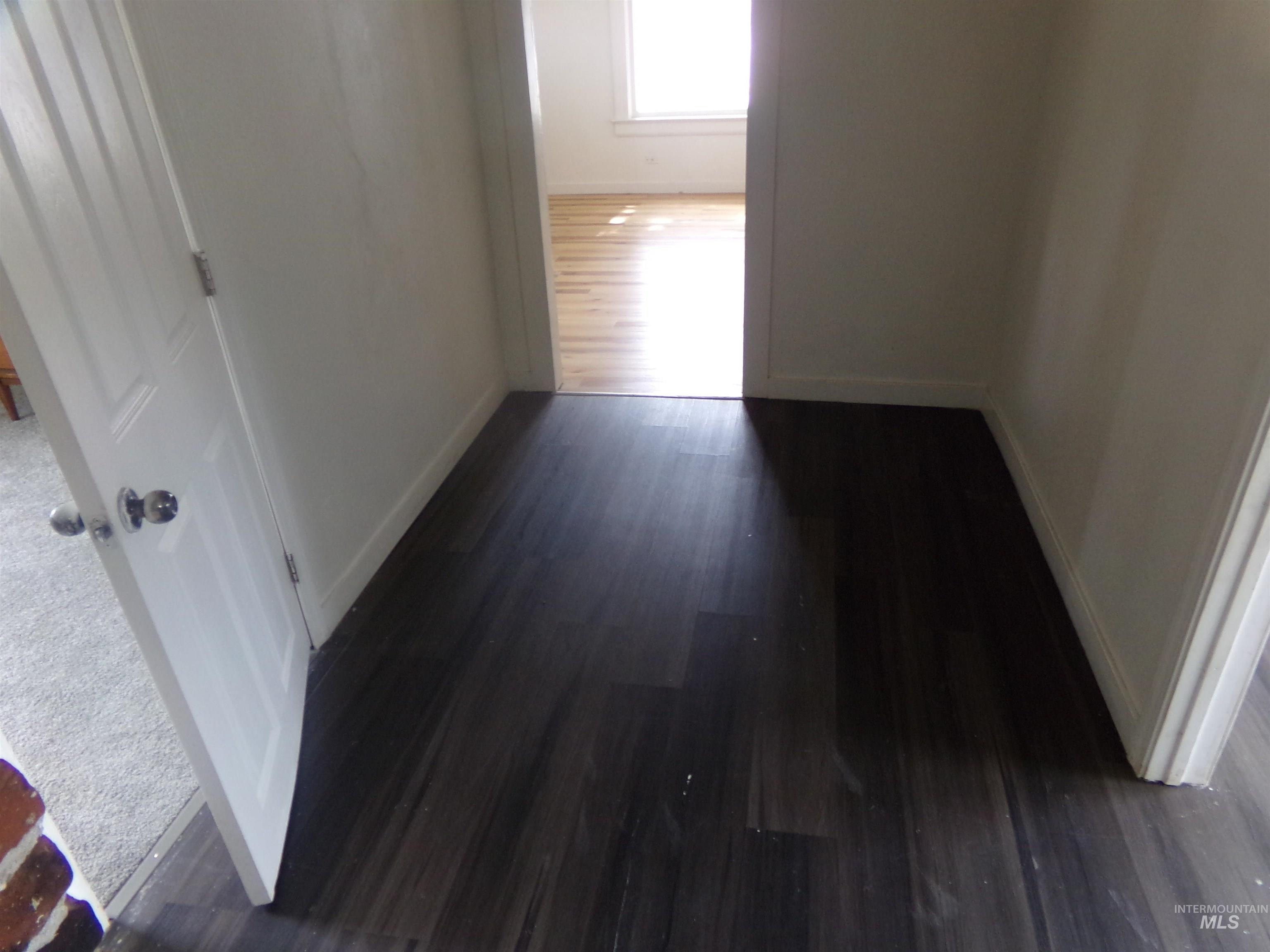 320 Miller St Property Photo 41
