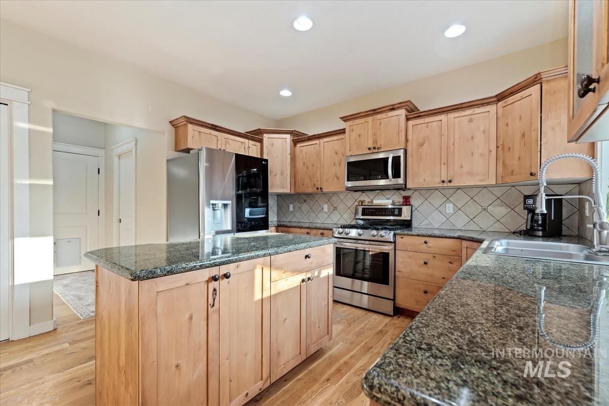 3052 N Christian Way Property Photo 11
