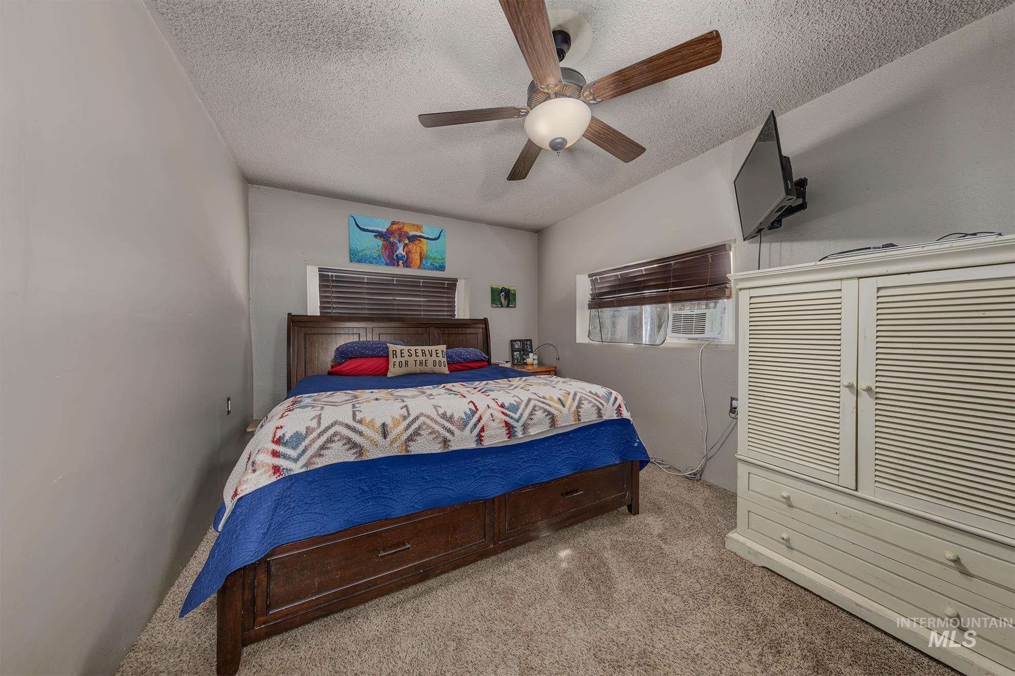 1025 W Galloway Ave Property Photo 13