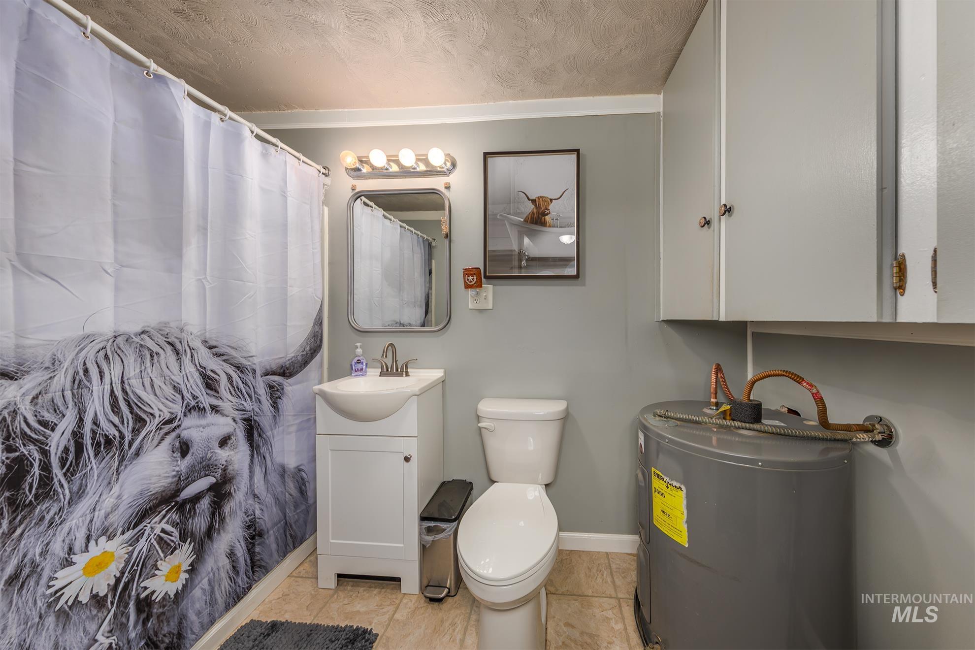 1025 W Galloway Ave Property Photo 14