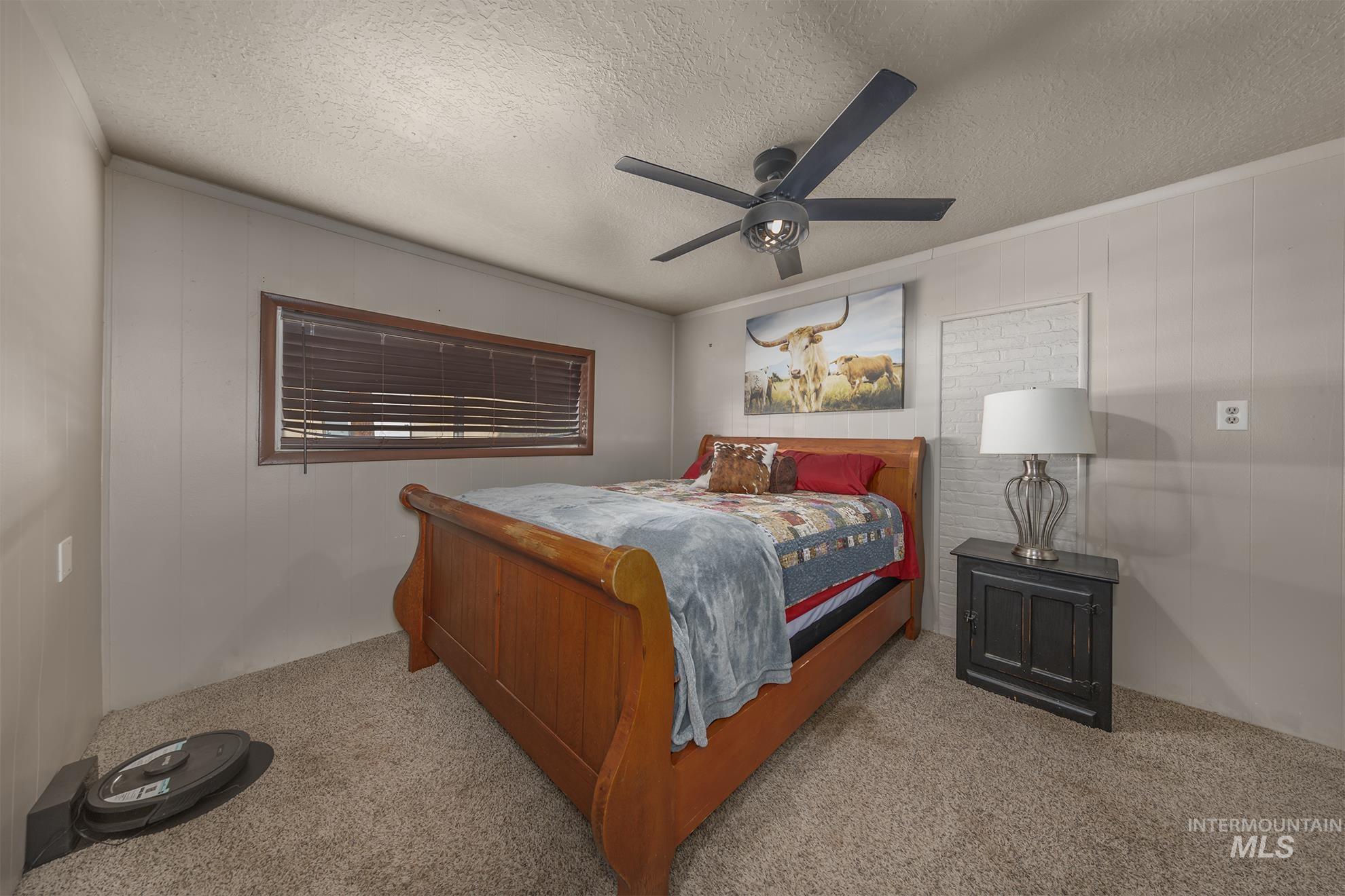 1025 W Galloway Ave Property Photo 15