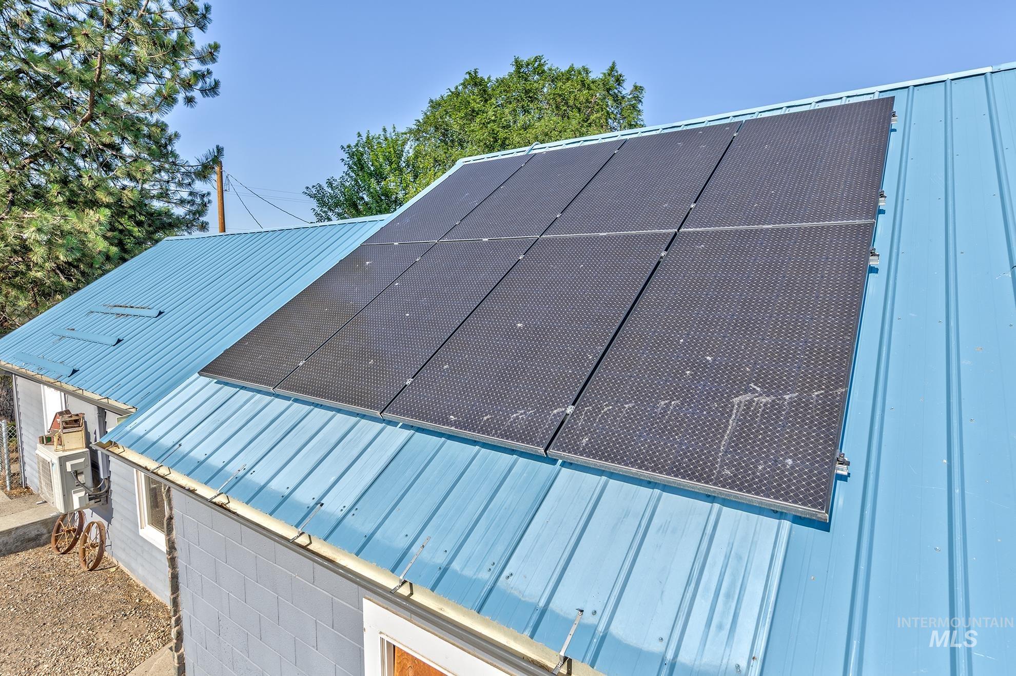 1025 W Galloway Ave Property Photo 18