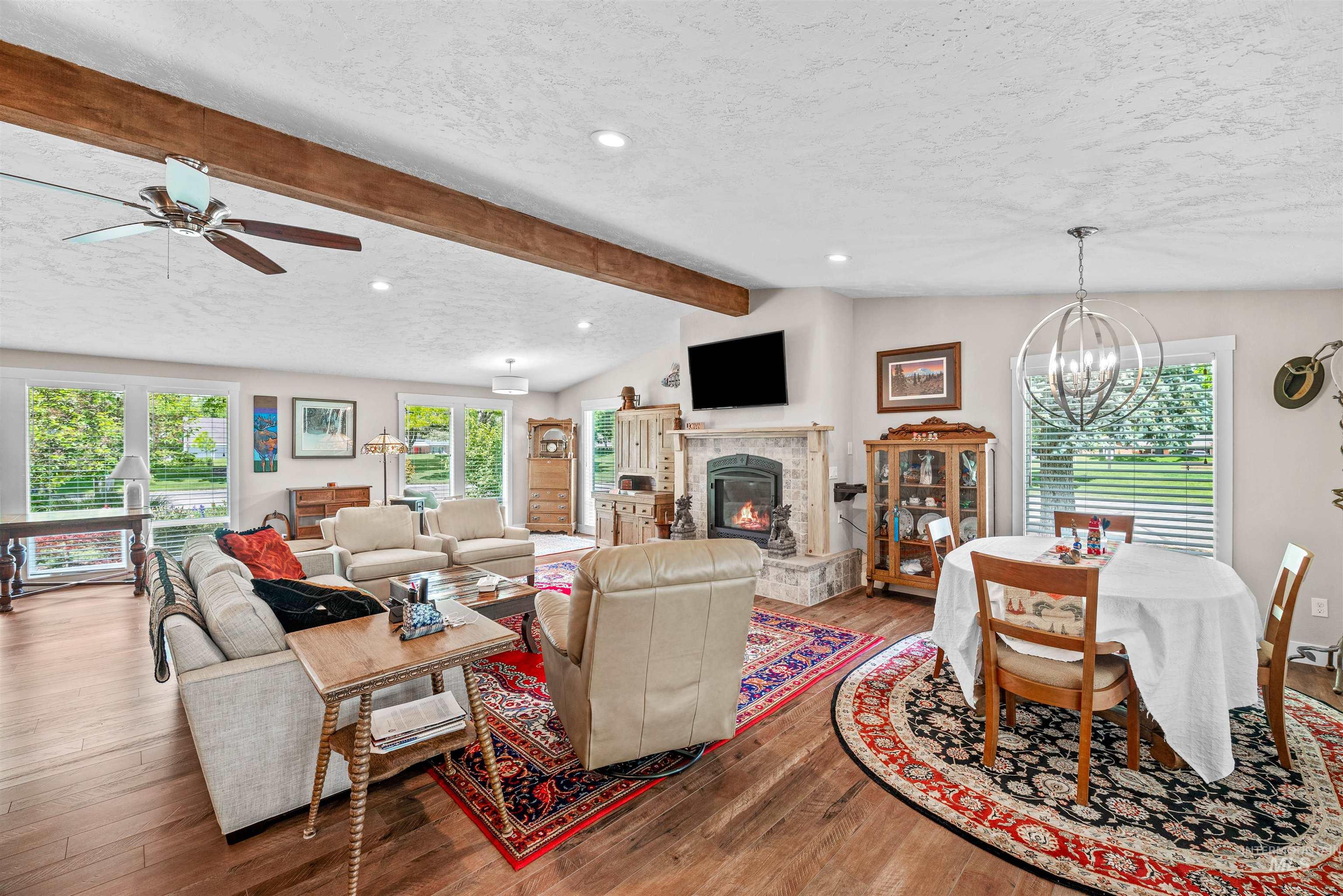 3170 S Chickory Way Property Photo 8