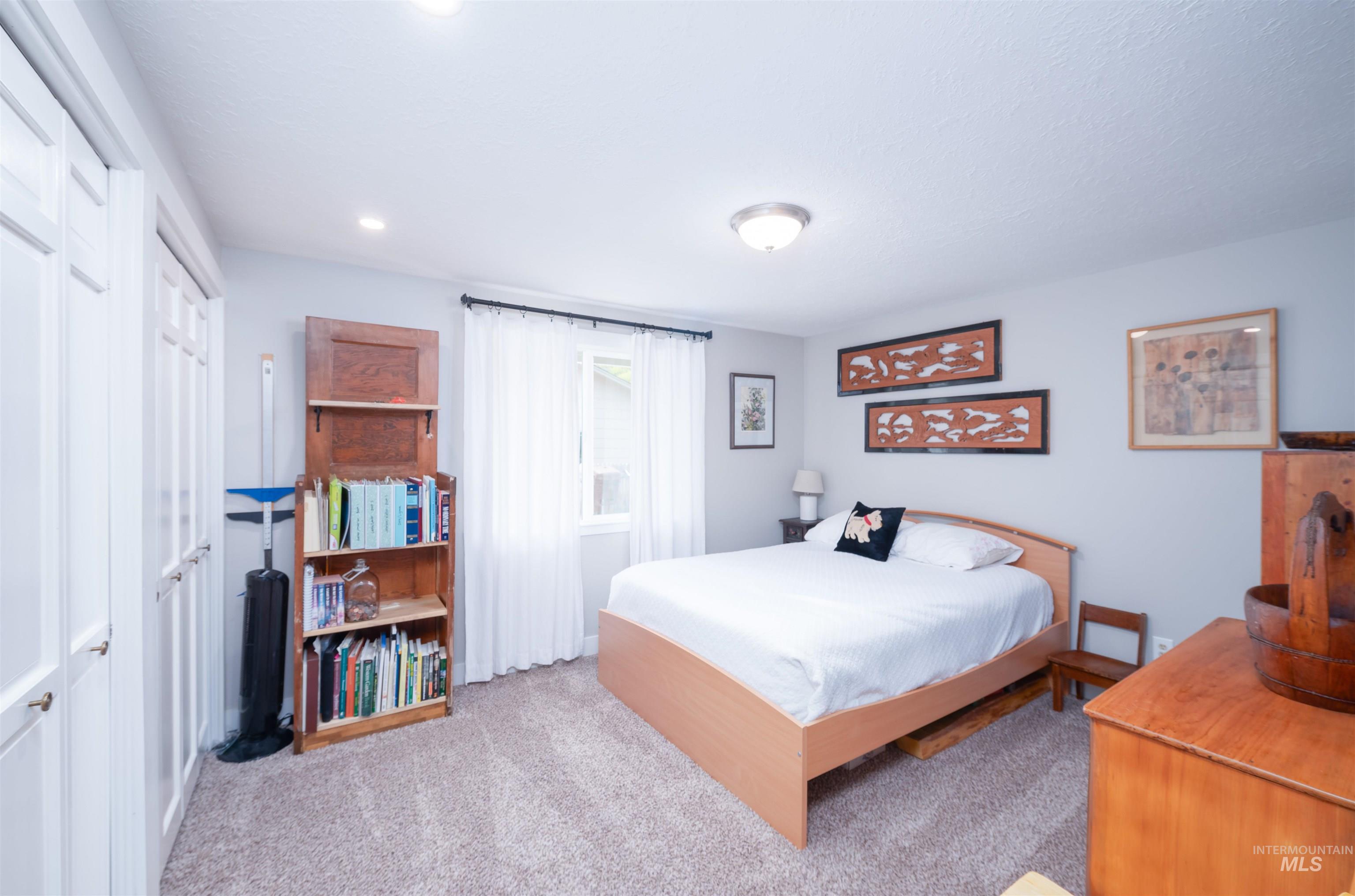 3170 S Chickory Way Property Photo 19