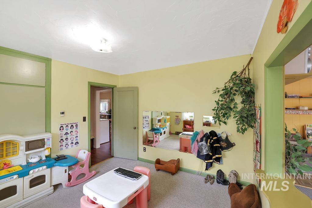 629 Thompson Ave. Property Photo 7