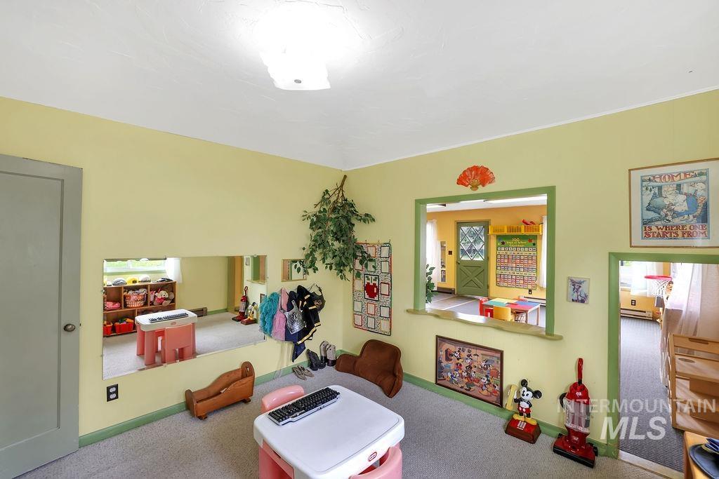629 Thompson Ave. Property Photo 8