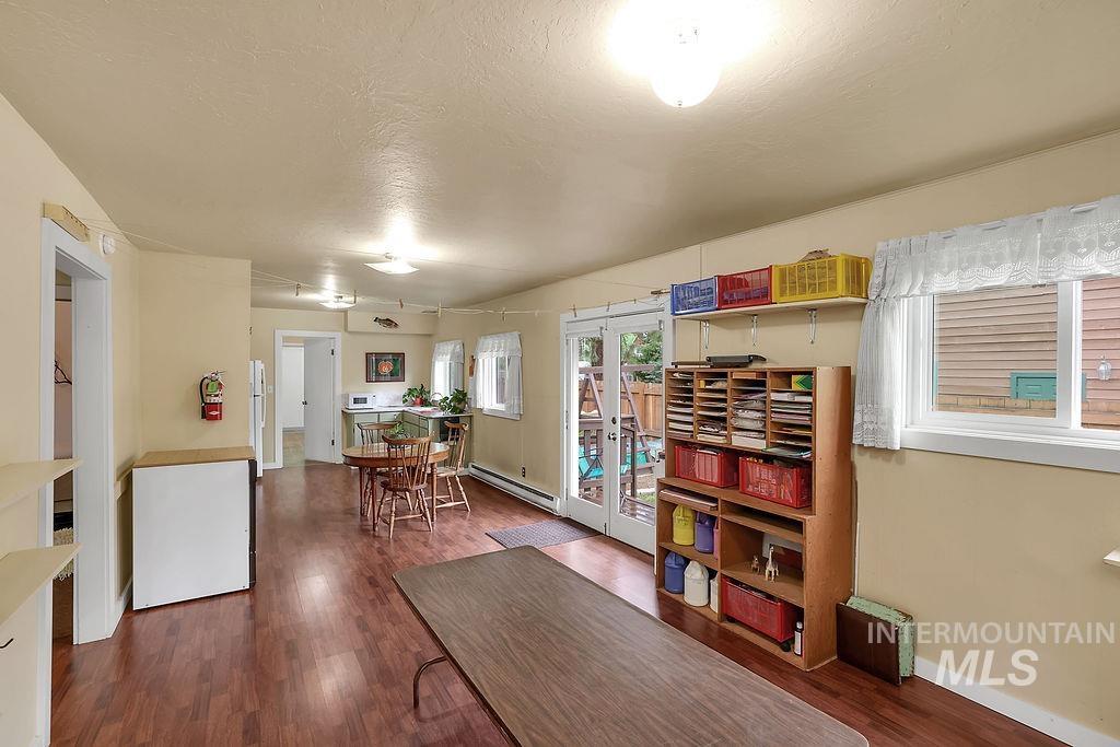 629 Thompson Ave. Property Photo 12