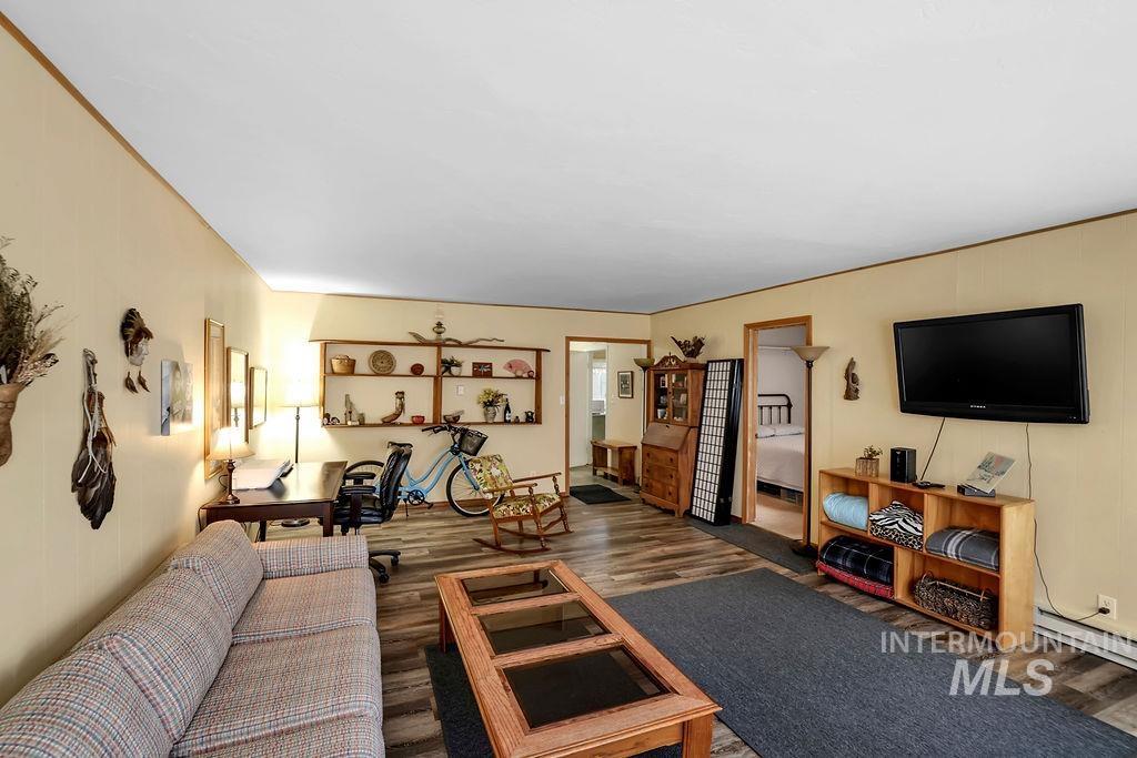 629 Thompson Ave. Property Photo 25