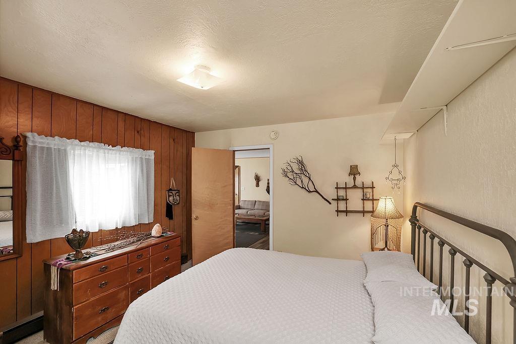 629 Thompson Ave. Property Photo 29