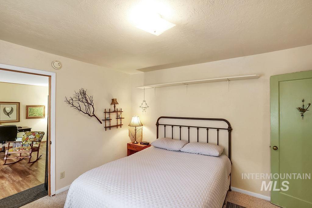629 Thompson Ave. Property Photo 30
