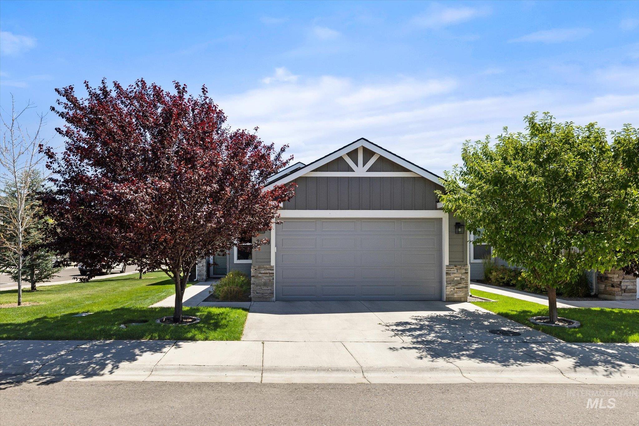 2089 W Claira Rd Property Photo 1