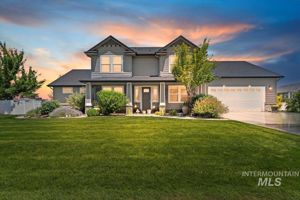 1616 S Secretariat Way Property Photo 1