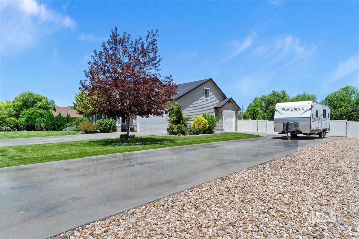 1616 S Secretariat Way Property Photo 4