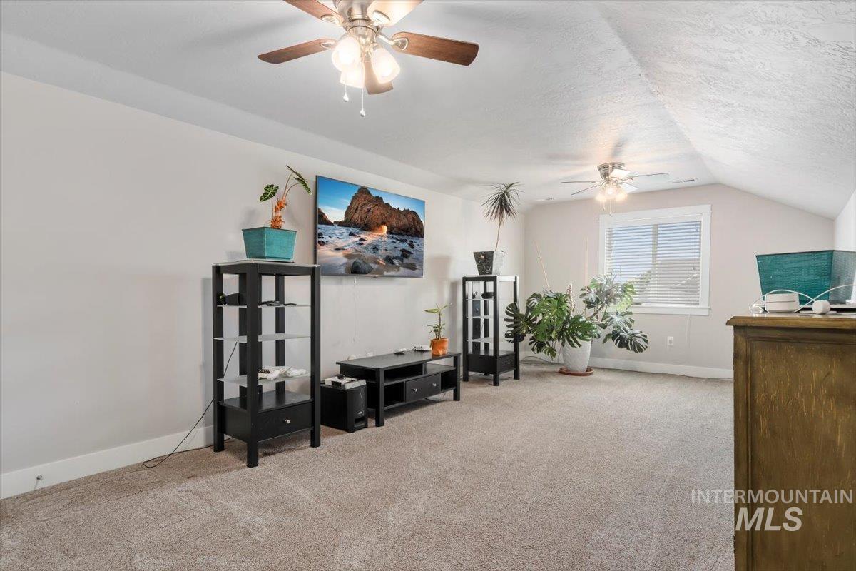 1616 S Secretariat Way Property Photo 31