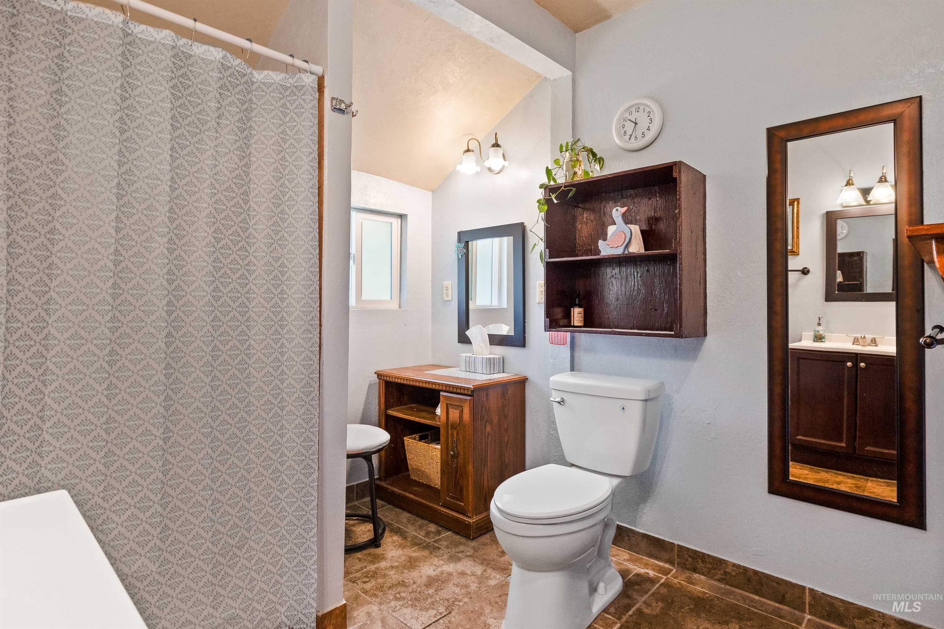 916 Fair Street Property Photo 16