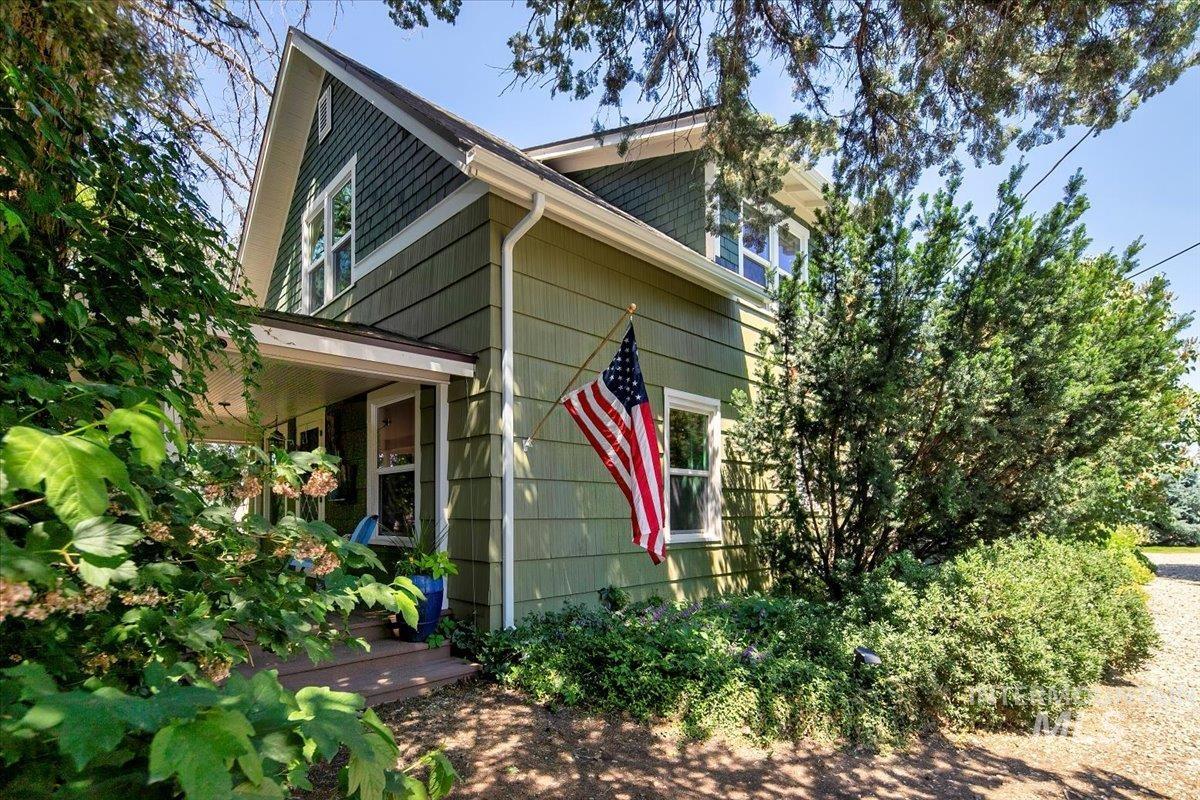 5514 Airport Road Property Photo 1