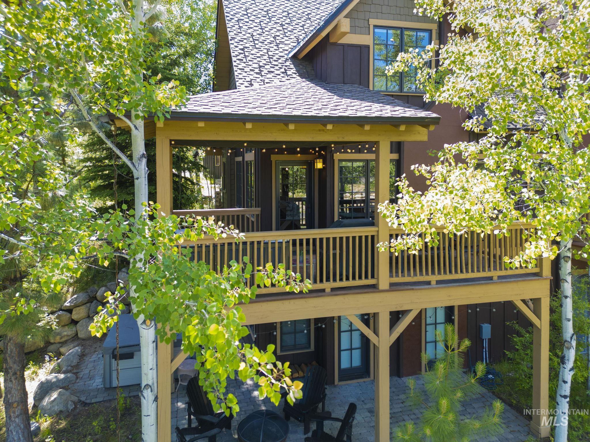 23 Golden Bar Court Property Photo 8