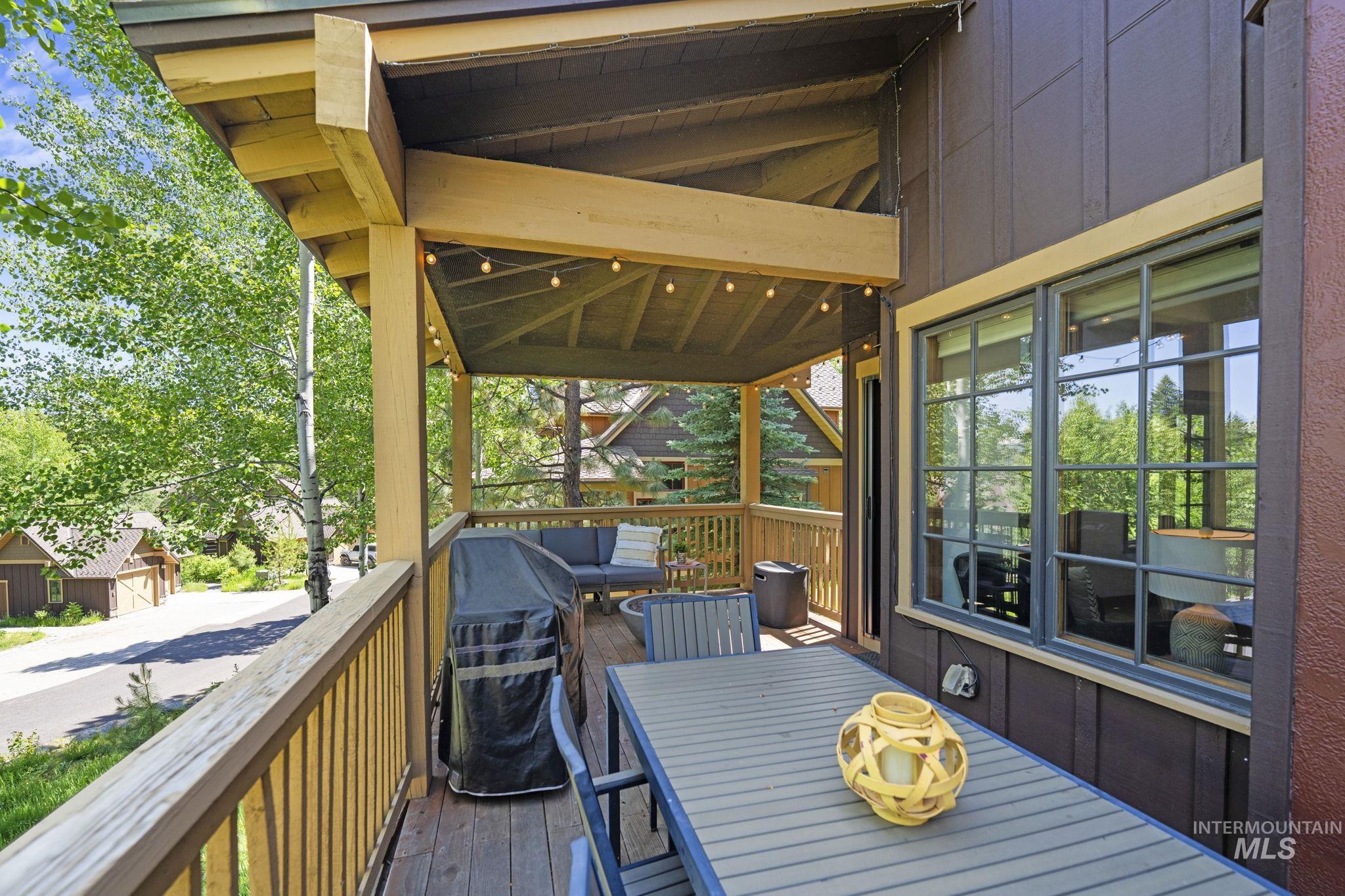 23 Golden Bar Court Property Photo 27
