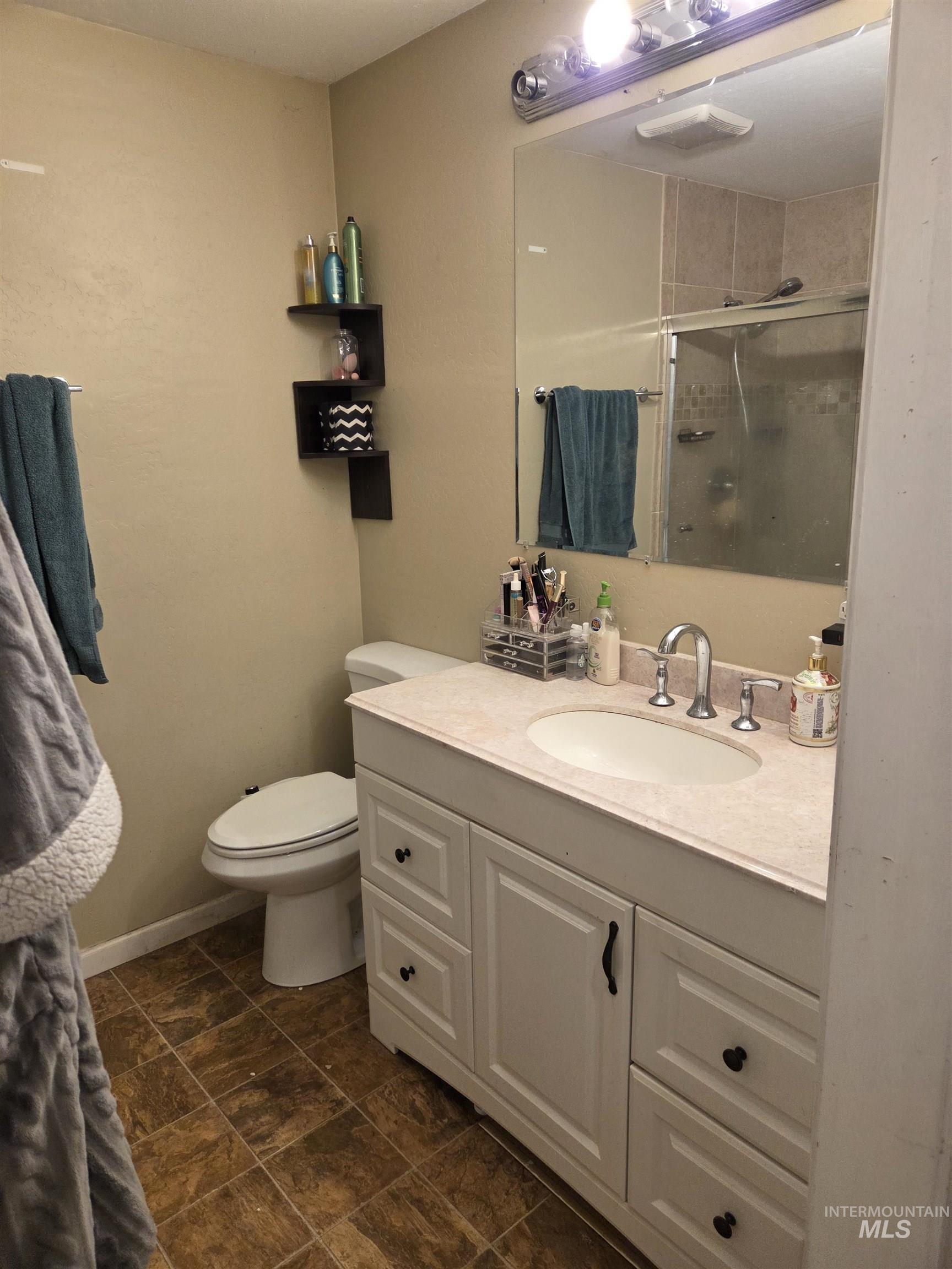 256 Shasta Circle Property Photo 26