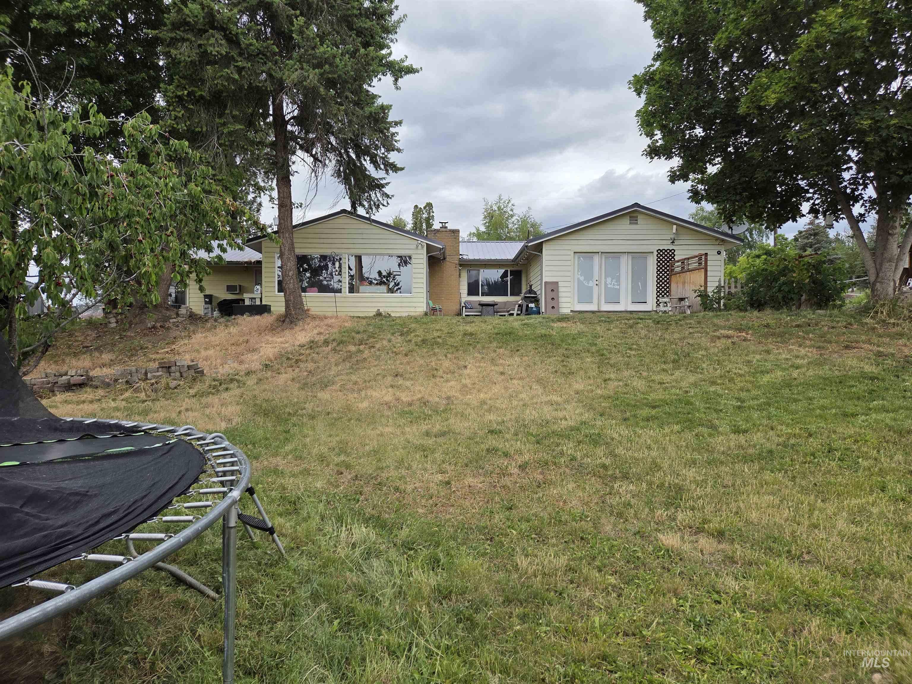 256 Shasta Circle Property Photo 44