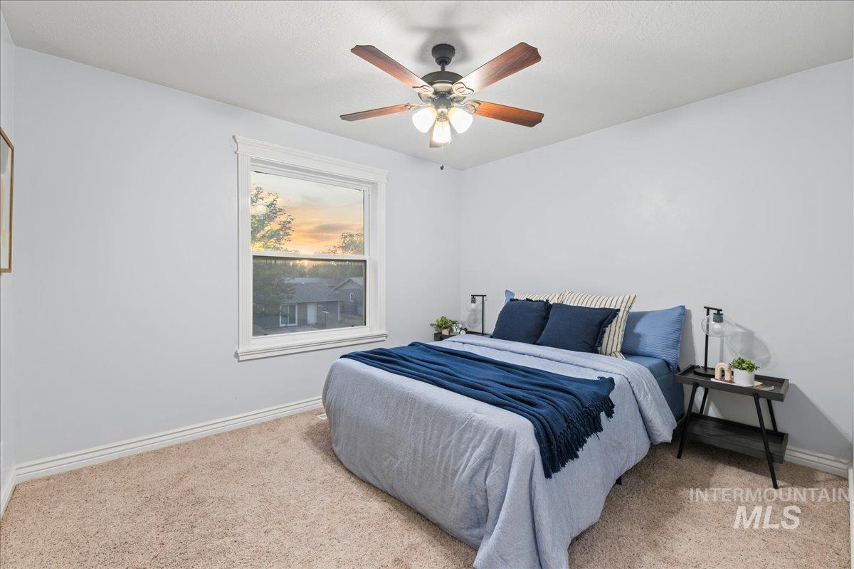 1497 Ne Cinder Loop Property Photo 25