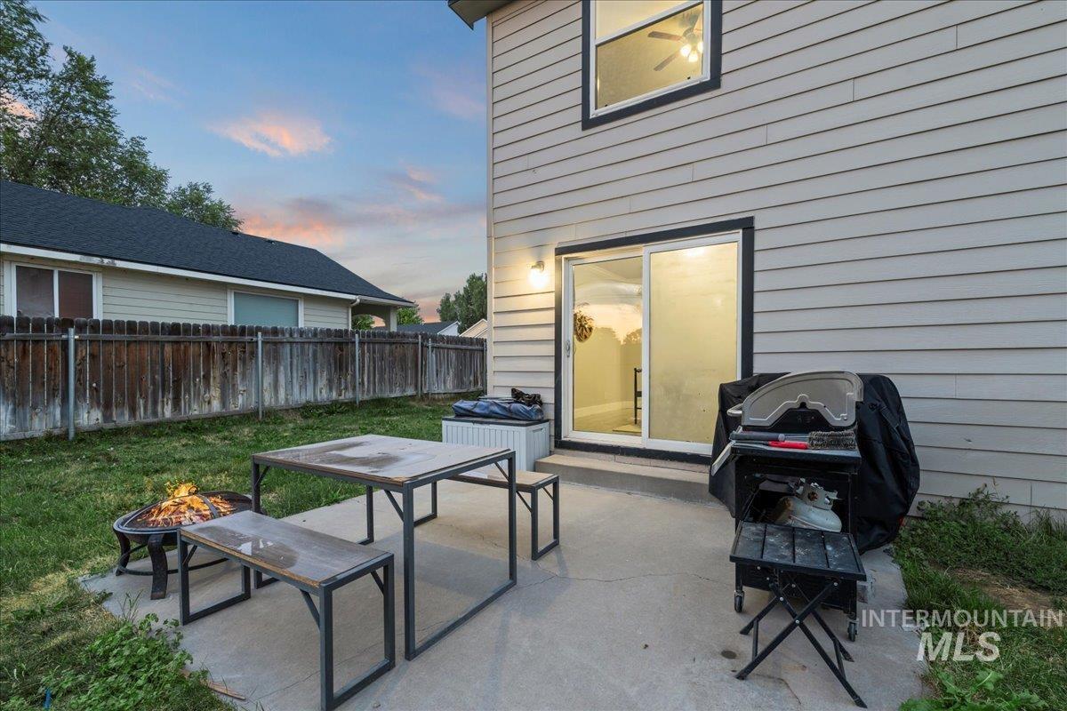 1497 Ne Cinder Loop Property Photo 33