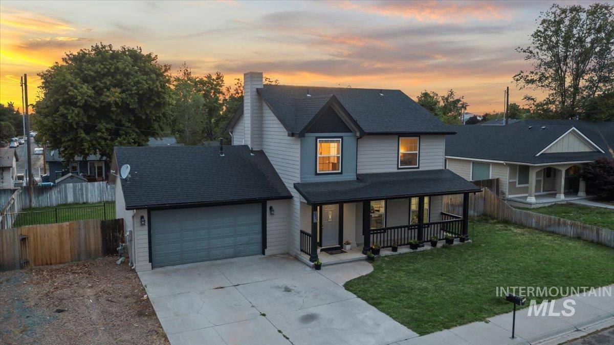 1497 Ne Cinder Loop Property Photo 36