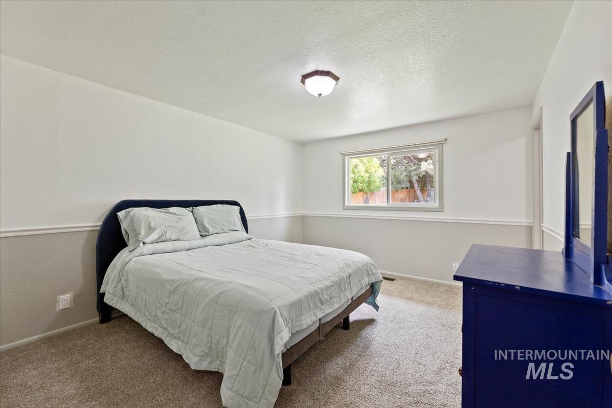 11337 W Tioga St Property Photo 13