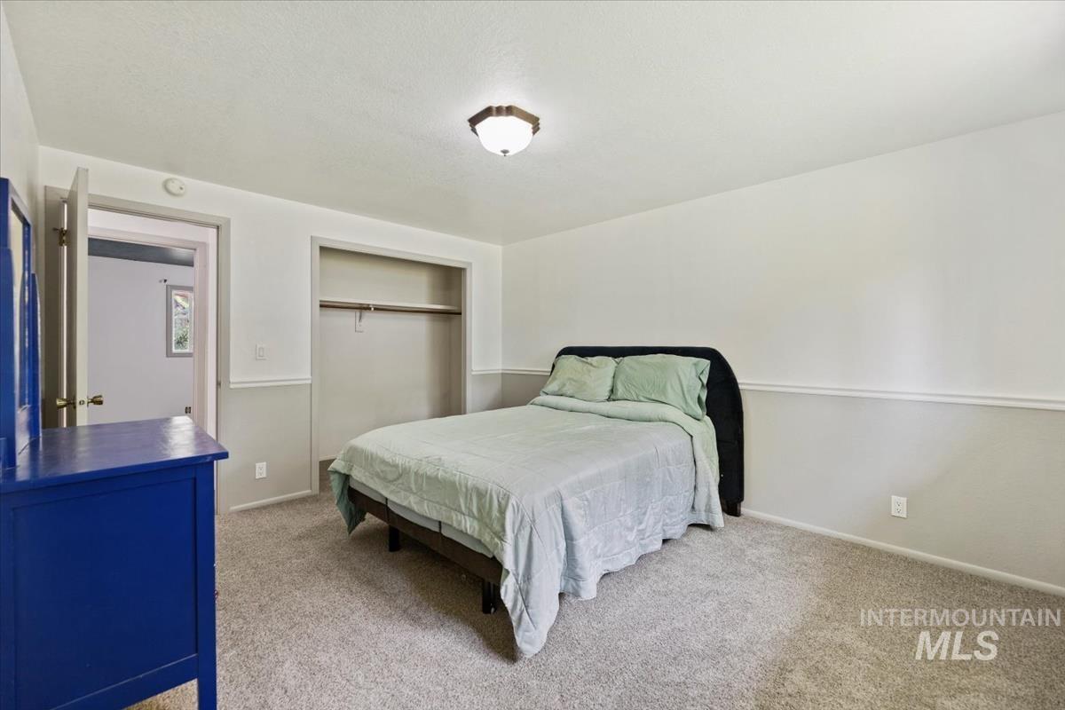 11337 W Tioga St Property Photo 14