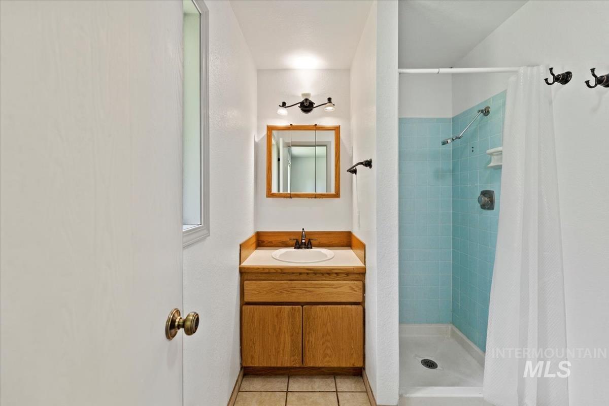 11337 W Tioga St Property Photo 16