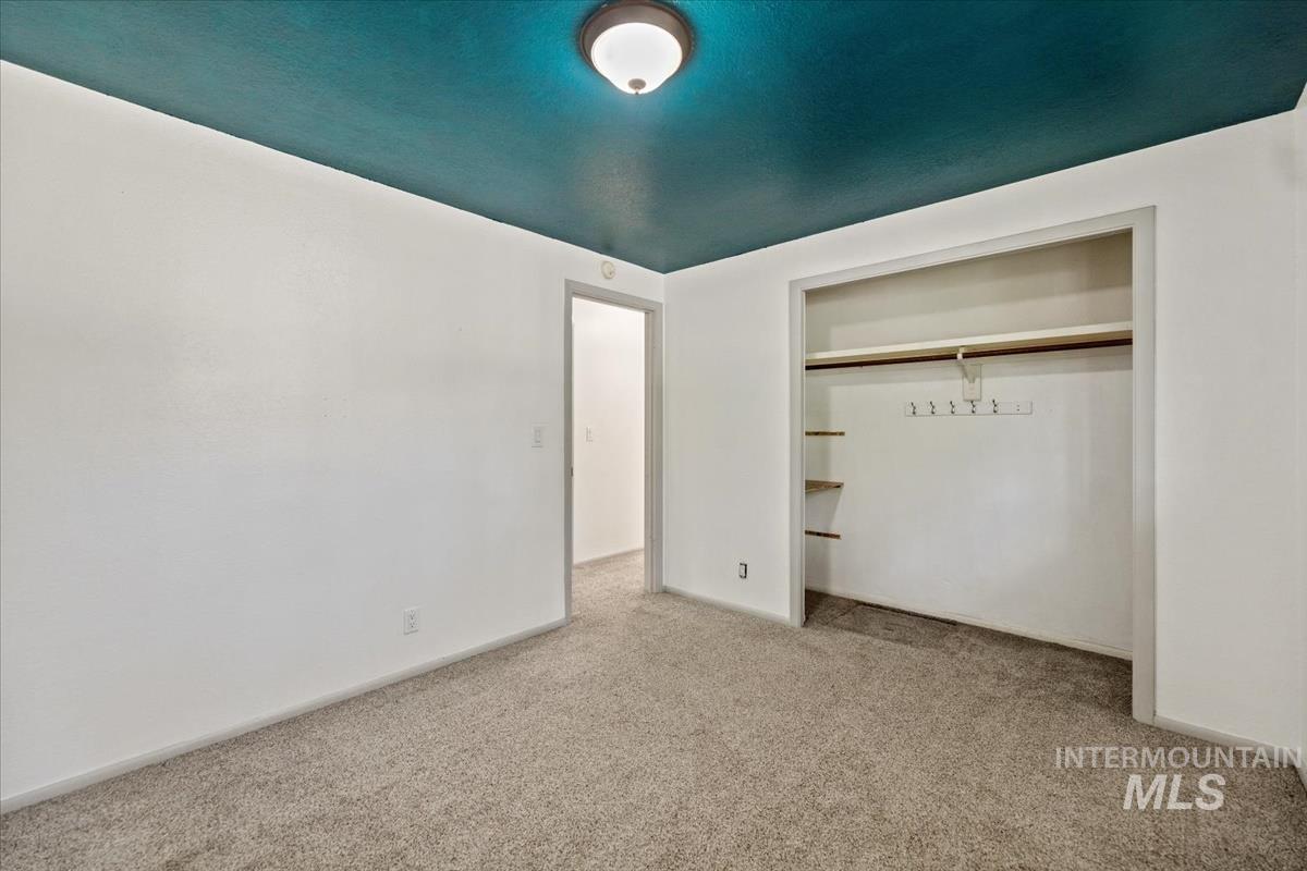 11337 W Tioga St Property Photo 19