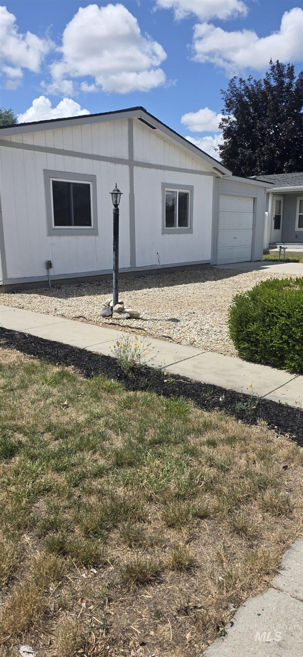 10675 W W Glen Ellyn Street Property Photo 1