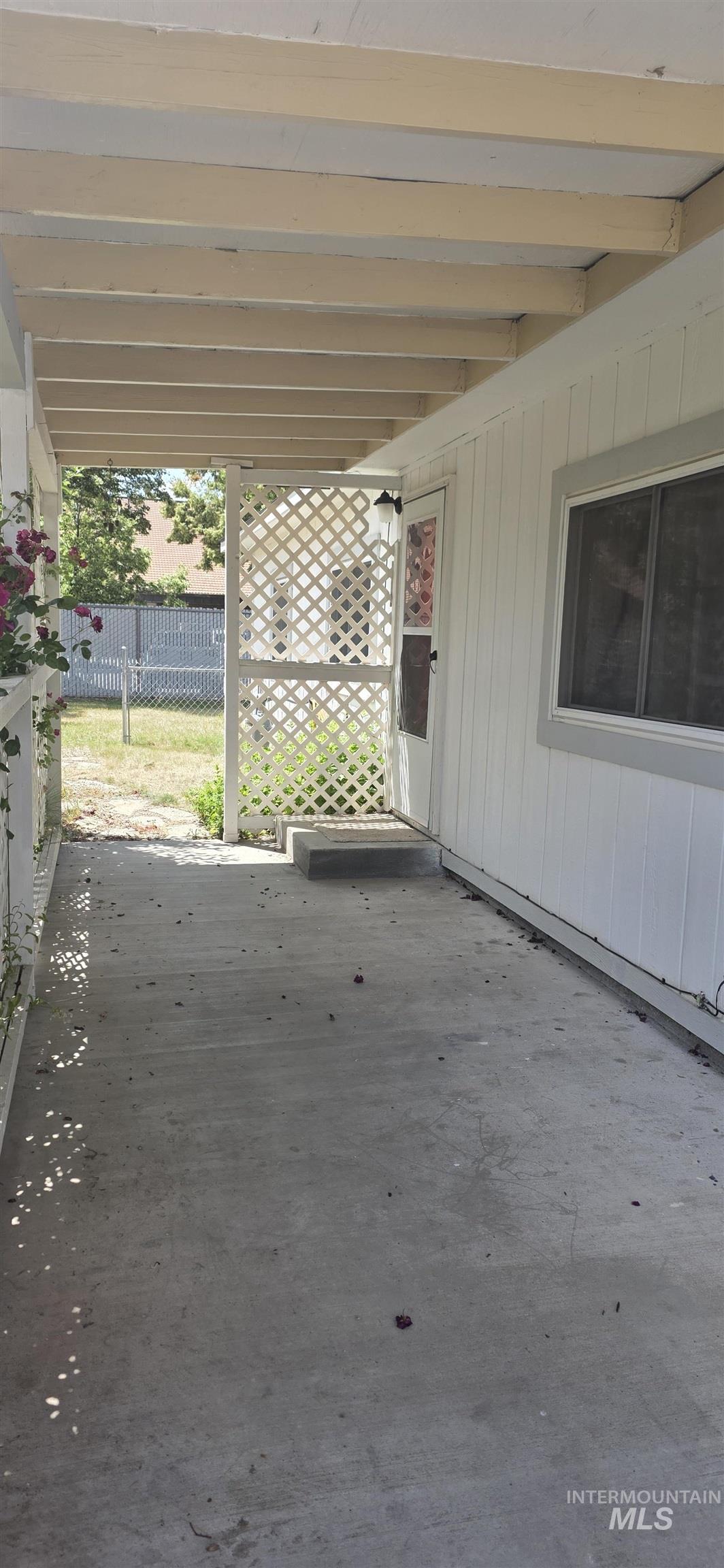 10675 W W Glen Ellyn Street Property Photo 4