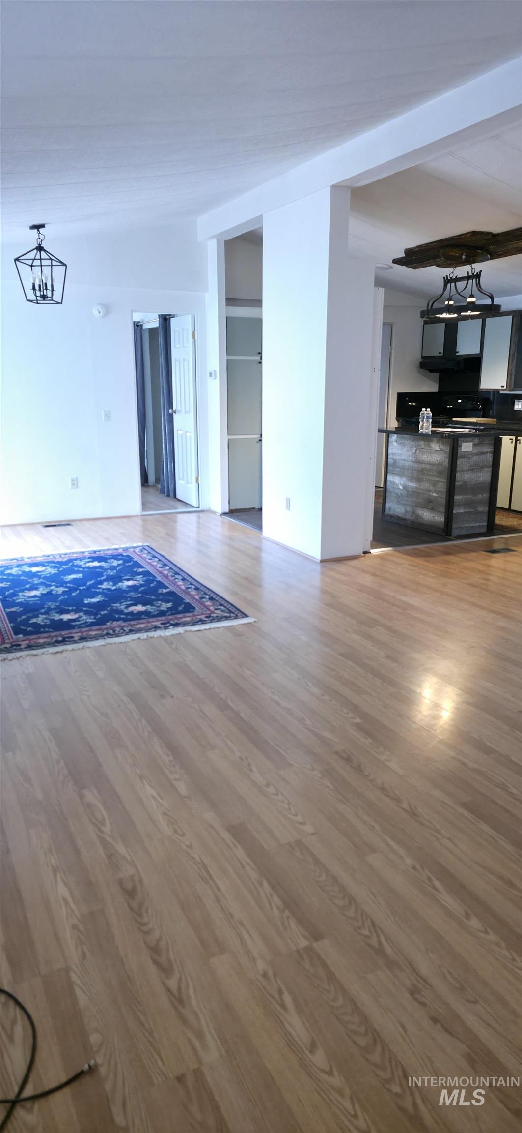 10675 W W Glen Ellyn Street Property Photo 7